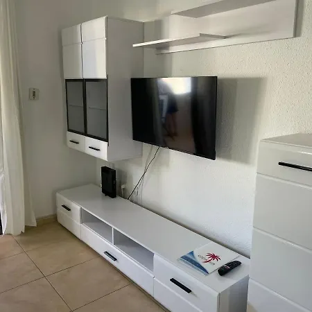 Under The Lime, Beautiful Cristianos *