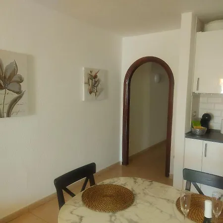 Under The Lime, Beautiful Cristianos