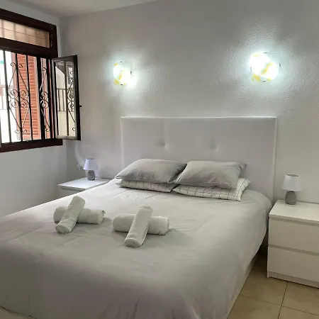 Under The Lime, Beautiful Cristianos Los Cristianos (Tenerife)