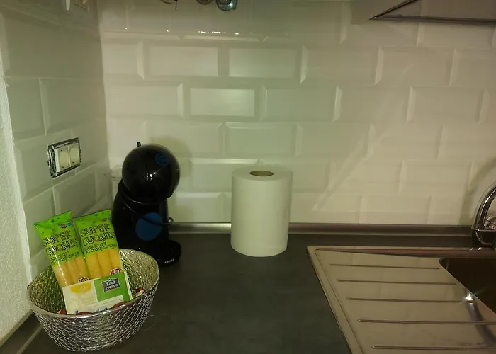 Under The Lime, Beautiful Cristianos