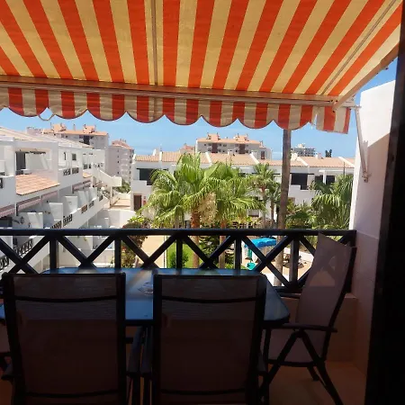 Under The Lime, Beautiful Cristianos Daire Los Cristianos (Tenerife)