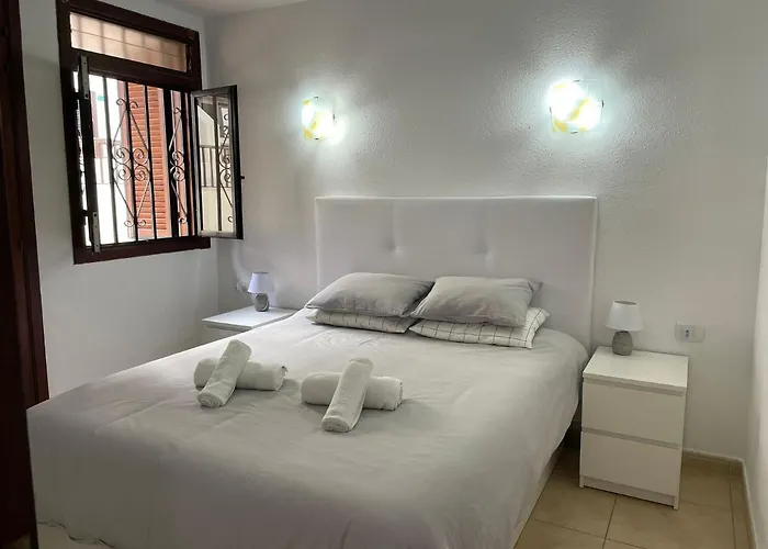 Under The Lime, Beautiful Cristianos Los Cristianos (Tenerife)