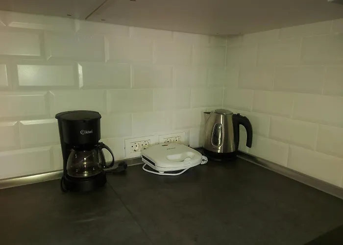 Daire Under The Lime, Beautiful Cristianos